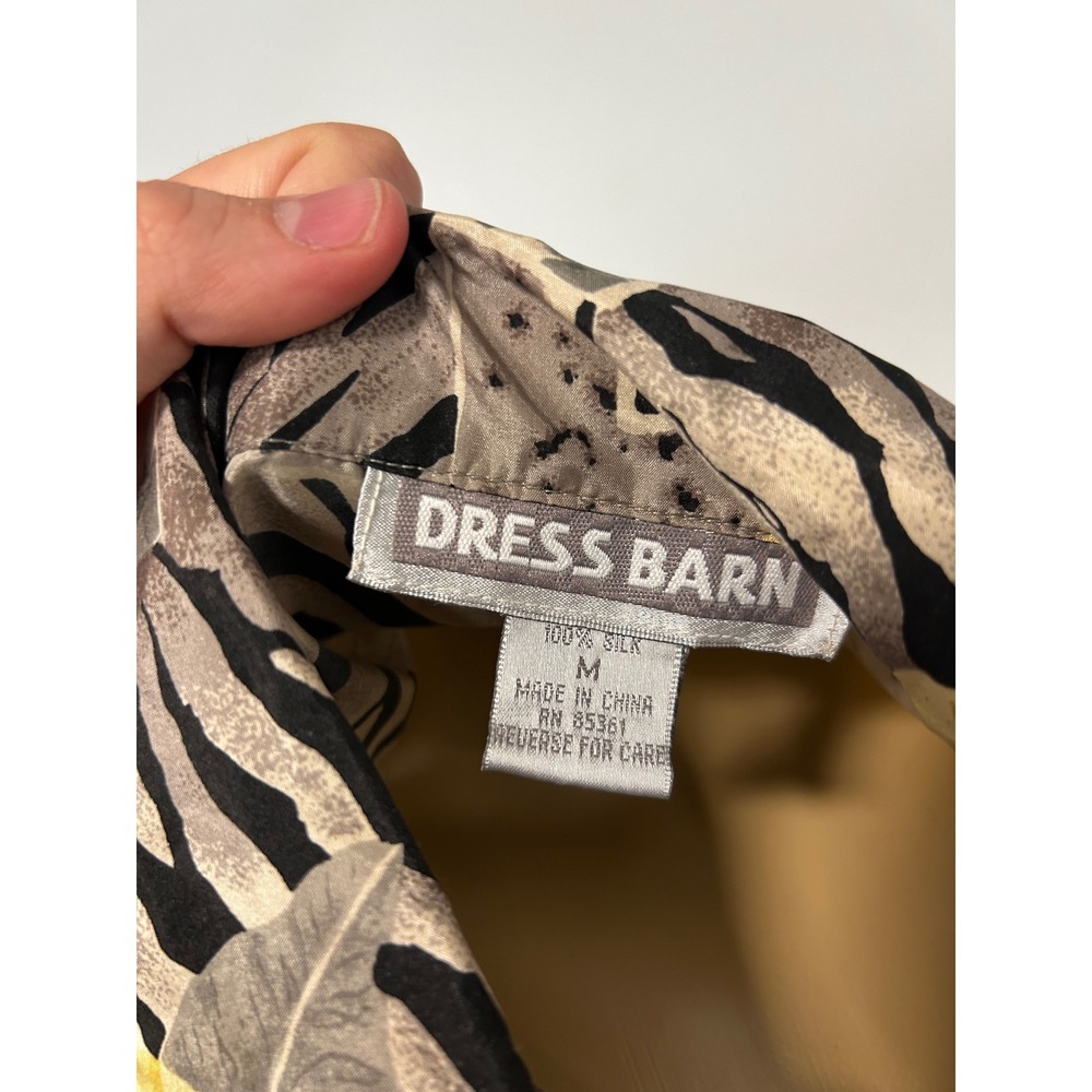 Dress Barn Vintage 100% Silk Zebra Floral Print Button Down Blouse Grey Yellow M - Picture 5 of 6